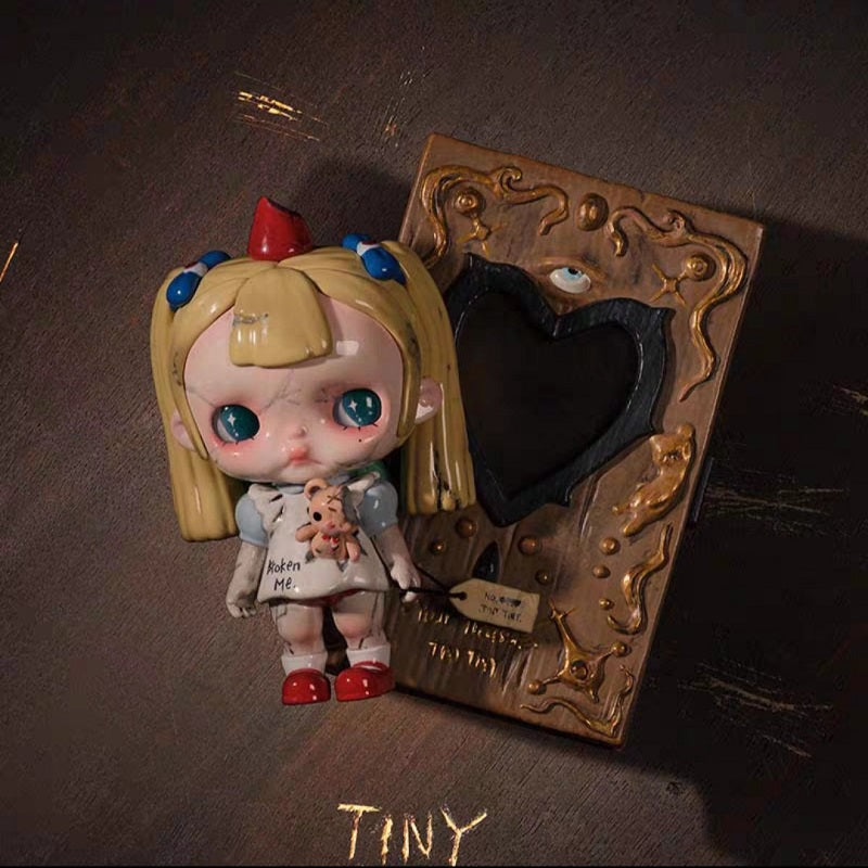 POPMART TinyTiny Prologue Series 2025 Secret "Perfect Gift" - NEW