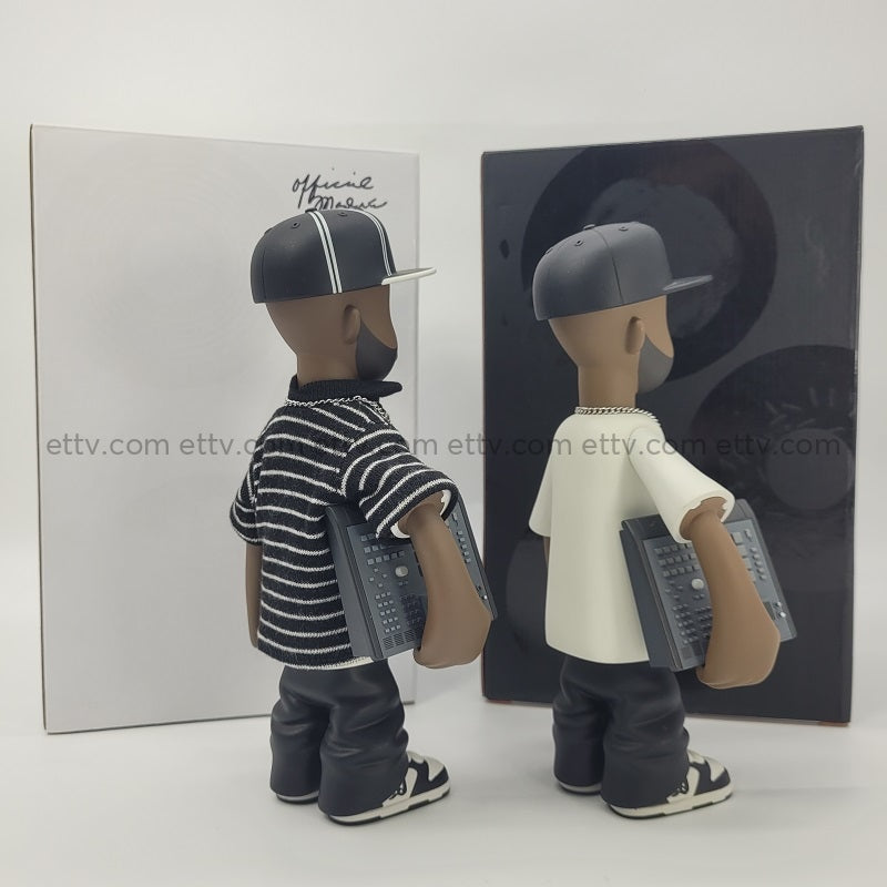 Ettv J Dilla Limited Edition Stüssy And Donuts Figures Signed By Maureen Yancey