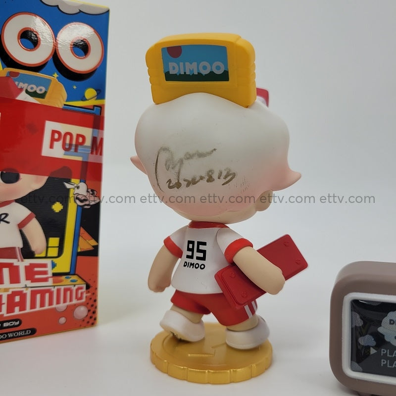 Ettv Popmart Dimoo Time Roaming Series (Video Game Boy) Signed By Ayan Deng Art Toys