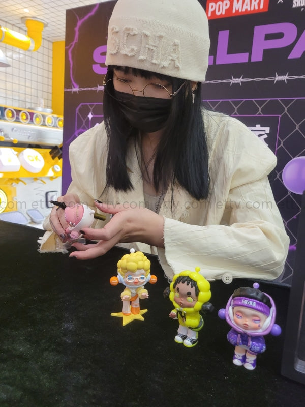 Ettv Popmart Skullpanda Hype Panda Series Signed By Artist Xiongmiao (Fashion Icon) 1Pc Art Toys