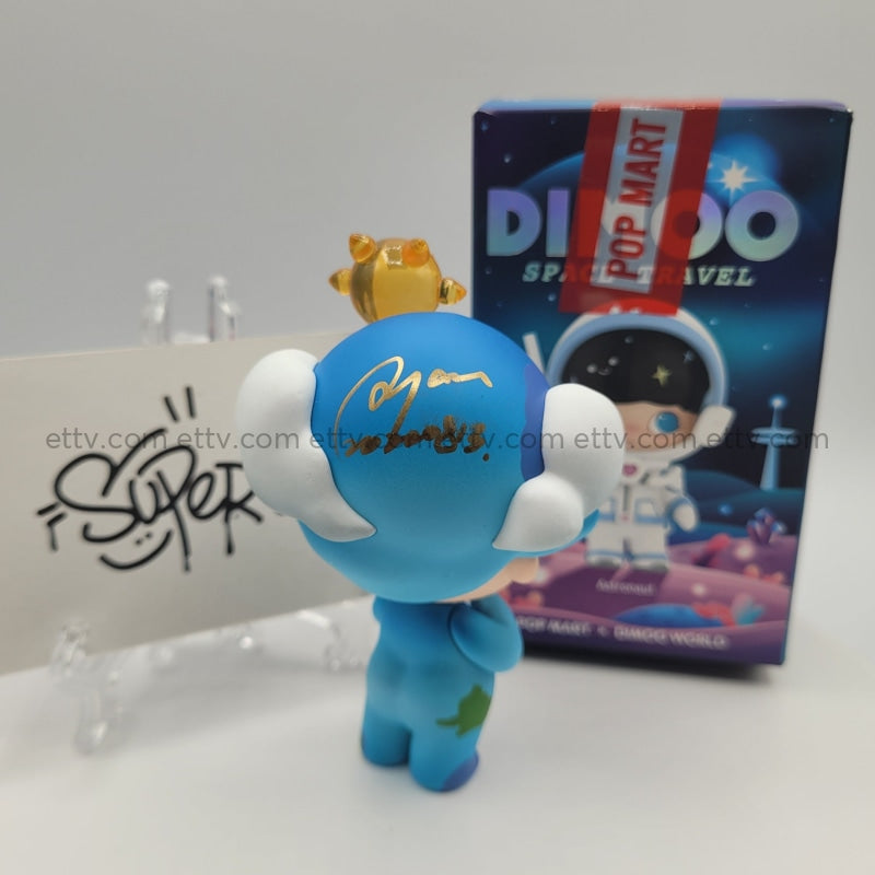 Ettv Popmart Dimoo Space Travel Series (Earth Baby Signed By Artist Ayan Deng) Art Toys