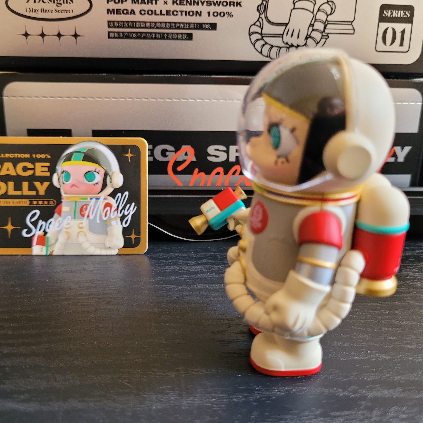 POPMART KENNYSWORK Mega Collection 100% Space Molly (#10 Earth Daughter) Secret Chase