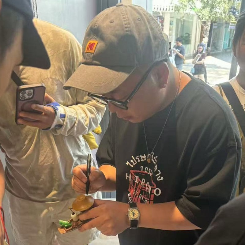 POPMART Hirono Floating Market Figure (Bangkok Exclusive) Signed