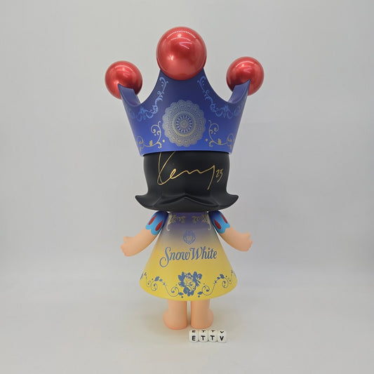 POPMART MEGA ROYAL MOLLY Snow White 400% (PTS Beijing) Signed