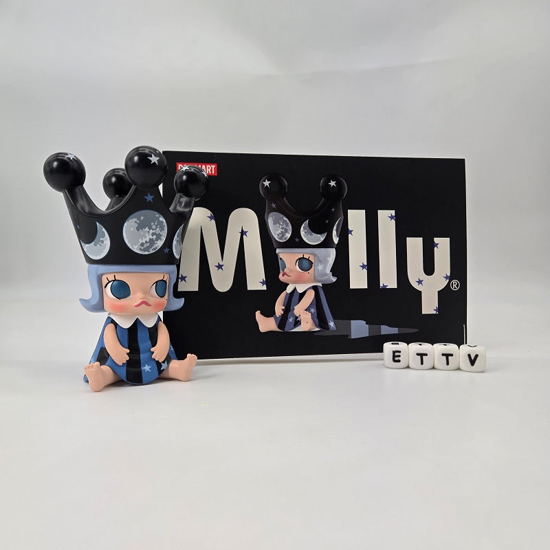 POPMART Molly Star Moon Crown Figurine – Sketch & Signed