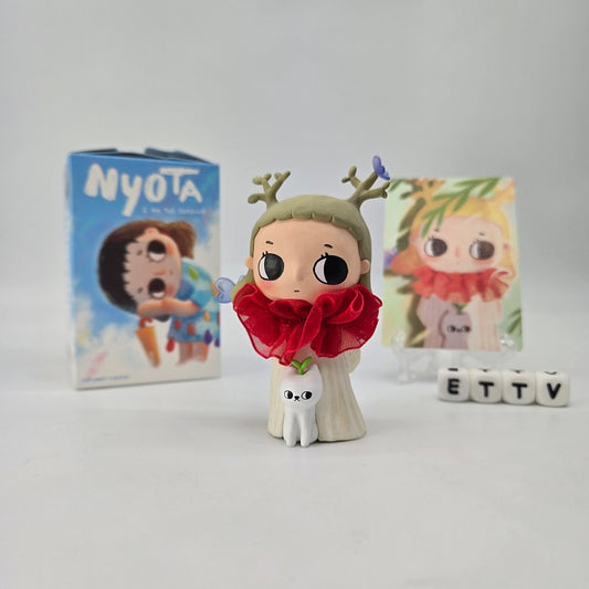 POPMART Nyota I Am the Seasons Series 2025 Secret “Waiking into Spring” – NEW