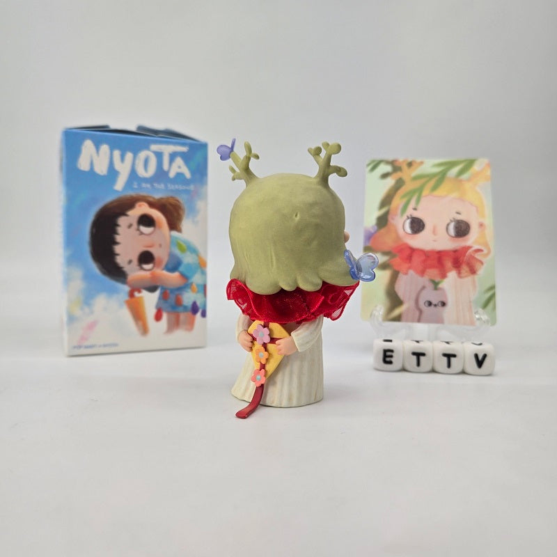 POPMART Nyota I Am the Seasons Series 2025 Secret “Waiking into Spring” – NEW