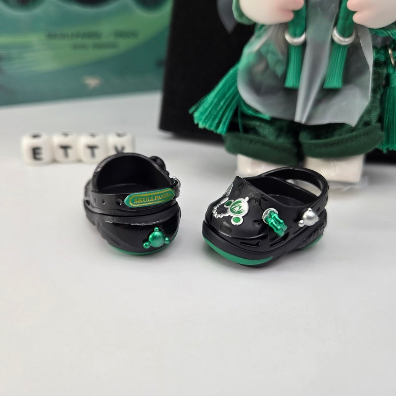 POPMART Skullpanda x Crocs OOTD 200% Figure | Collectible