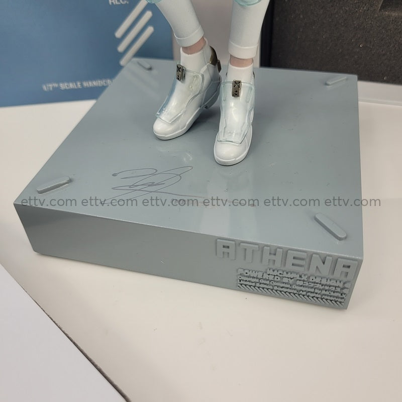 Ettv Imcmplx Athena: A Limited Edition Hand-Signed Figure With Coa By Bryan Lie Designer Toys