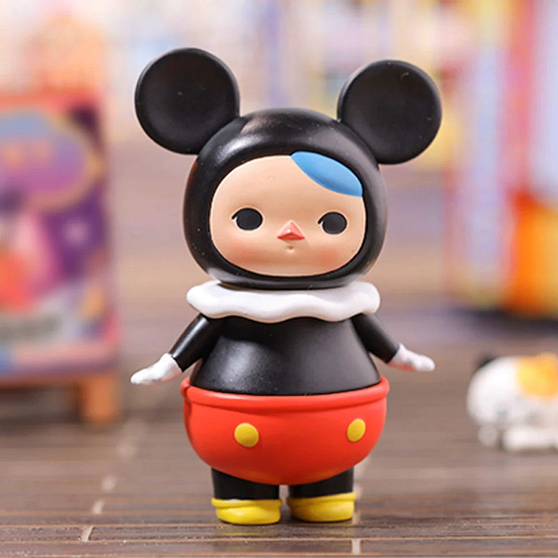 POPMART Pucky Disney Mickey Family Series Blind Box (#3 Mickey) 1pc