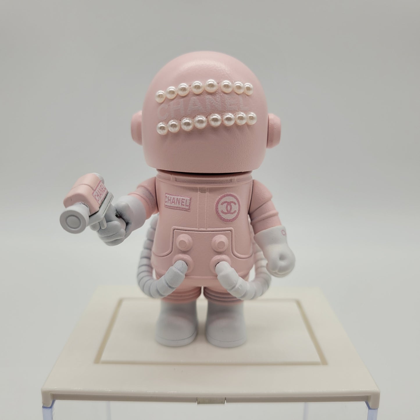 POPMART 100% Space Molly Artistic Adaptation by Myz Studio with Acrylic Display Case (PINK) 1pc