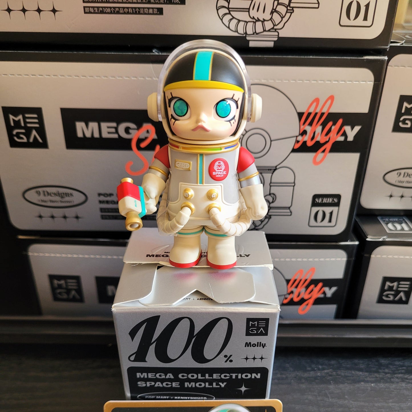 POPMART KENNYSWORK Mega Collection 100% Space Molly (#10 Earth Daughter) Secret Chase